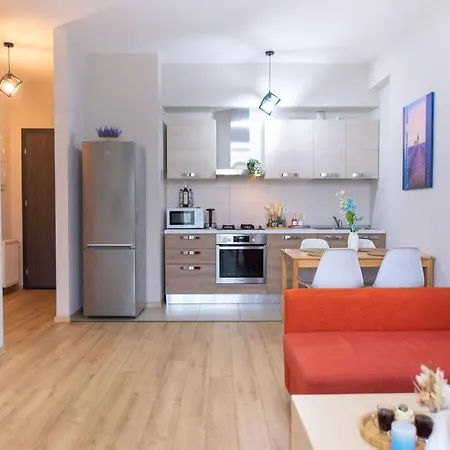 Gg Home - Cozy And Lovely 1-Bedroom Apartment In Saburtalo Tbilisi Exterior photo