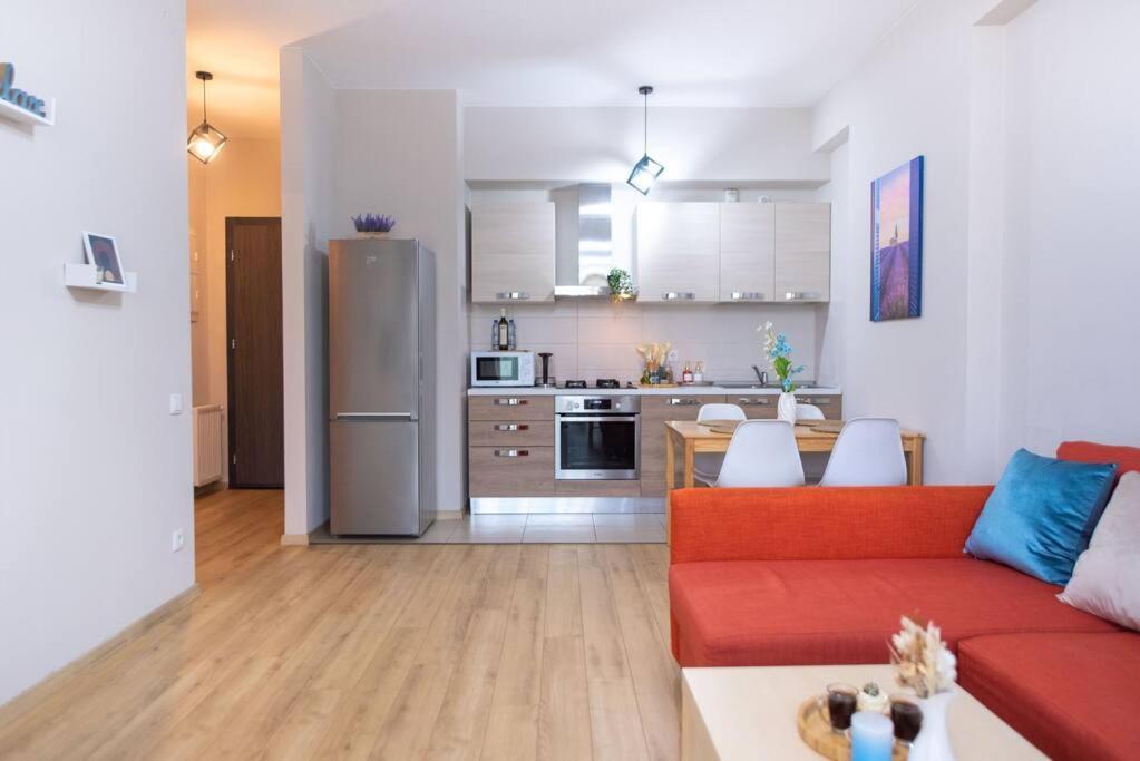 Gg - Cozy And Lovely 1-bedroom In Saburtalo Apartment *